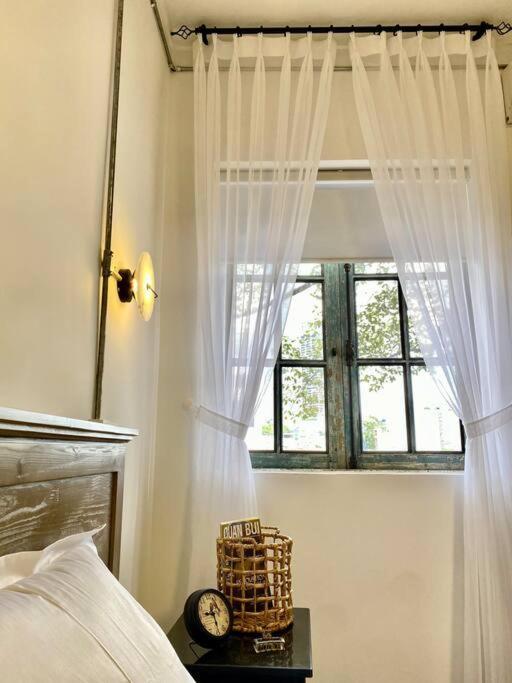 Apartmán Le Bijou Chic In The Heart Of Saigon Charm With View Ho Či Minovo Město Exteriér fotografie